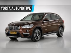 BMW X1 - sDrive20i High Exe NL AUTO|AUTOMAAT|PANO|AFN. HAAK|HUD