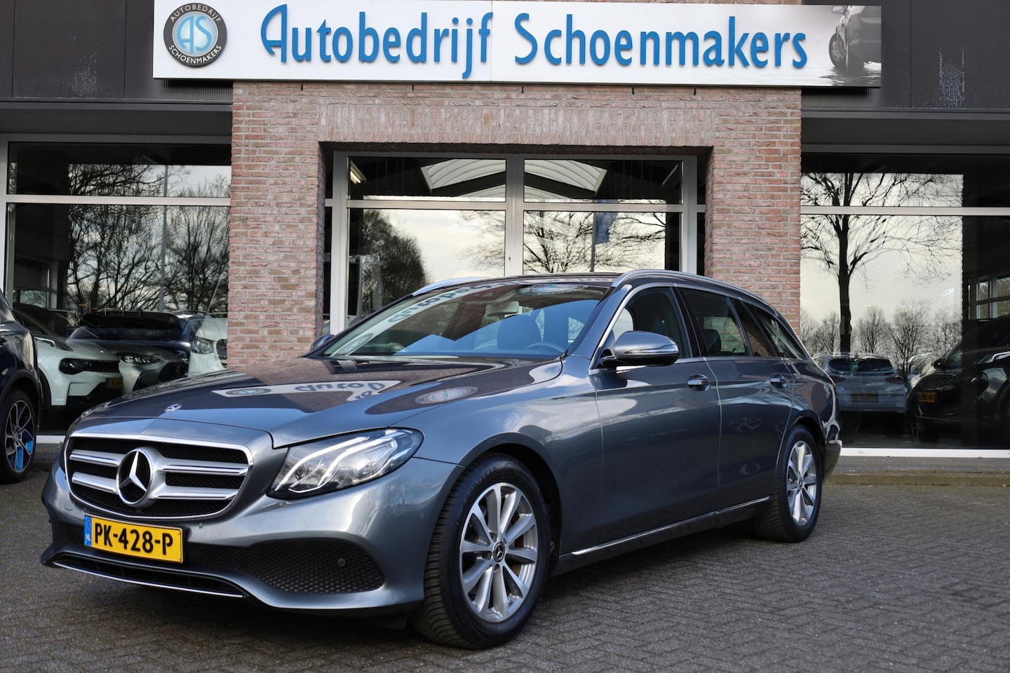 Mercedes-Benz E-klasse Estate - 200 Business SFEERVERL. STOELVERW. TREKHAAK-INKLAPB. WIDESCREEN CAMERA CARPLAY HALF-LEER 2 - AutoWereld.nl