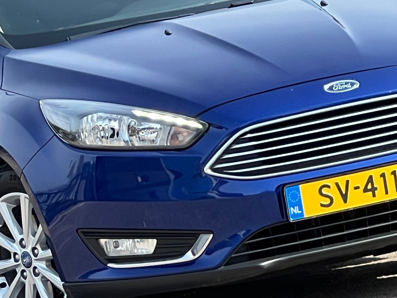 Ford Focus - 1.0 Titanium - Deep Impact Blue - SYNC3/LED/Drive Assist - AutoWereld.nl