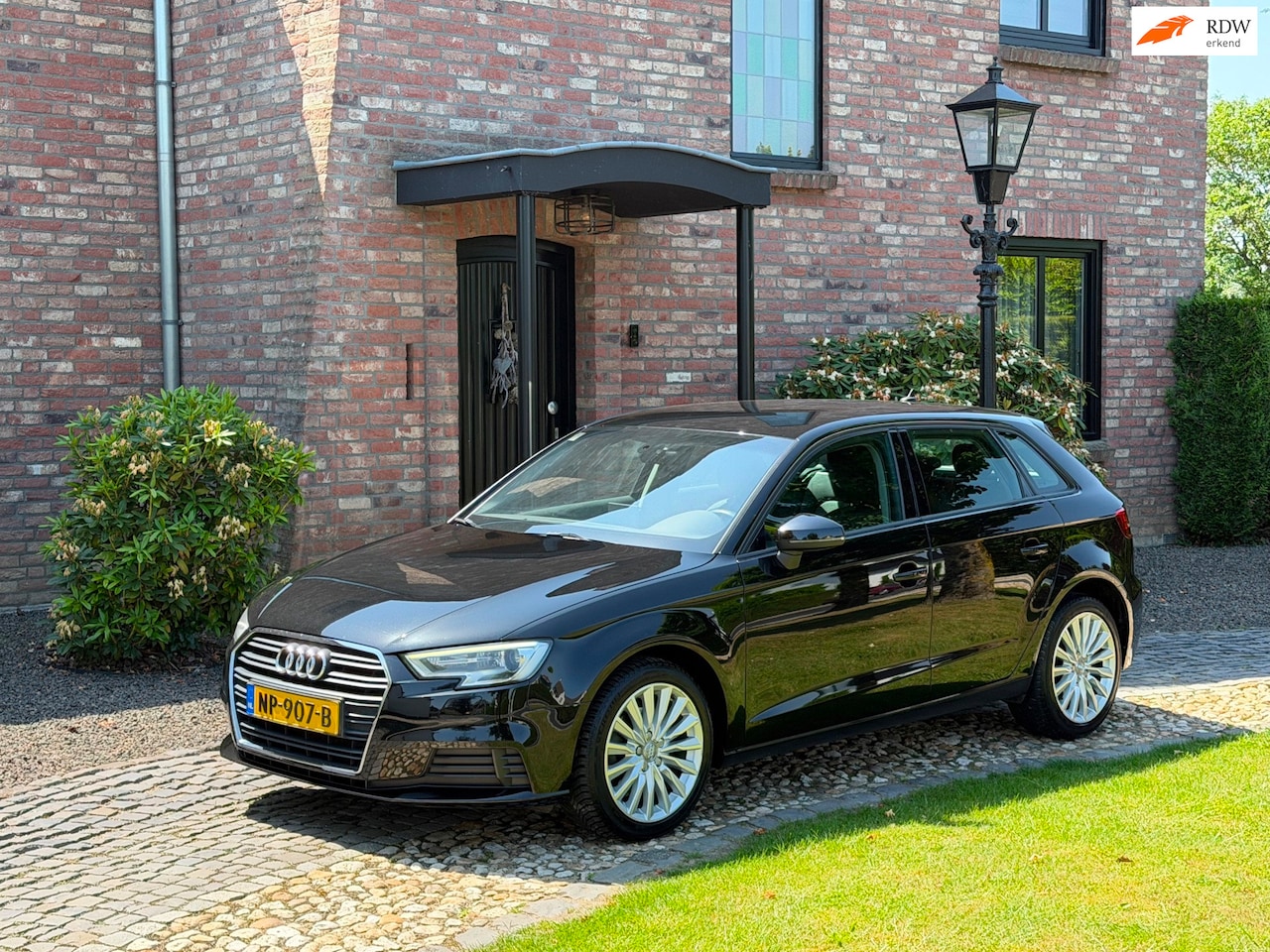 Audi A3 Sportback - 1.4 TFSI CoD Pro Line Navi Led - AutoWereld.nl