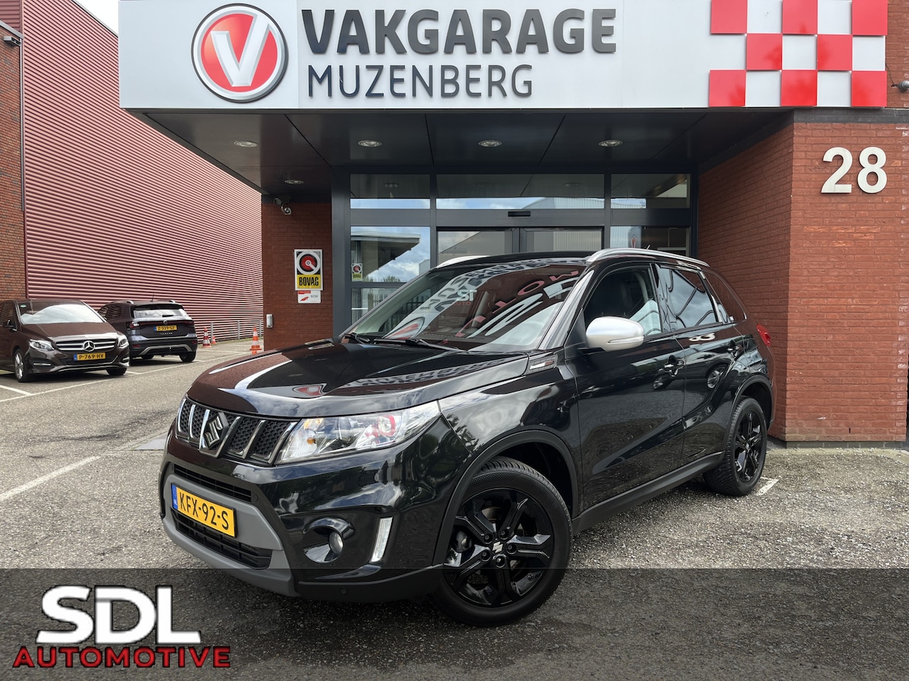 Suzuki Vitara - 1.4 Boosterjet Stijl // KEYLESS // ADAPTIV. CRUISE // CAMERA+SENSOREN // NAVI+CARPLAY // S - AutoWereld.nl
