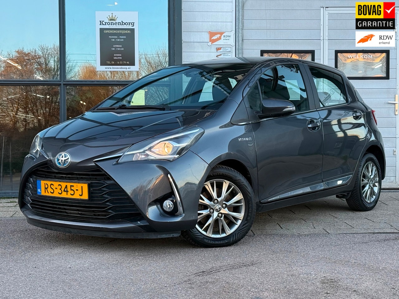 Toyota Yaris - 1.5 Hybrid Executive 1.5 Hybrid Executive, CAMERA, NAP - AutoWereld.nl
