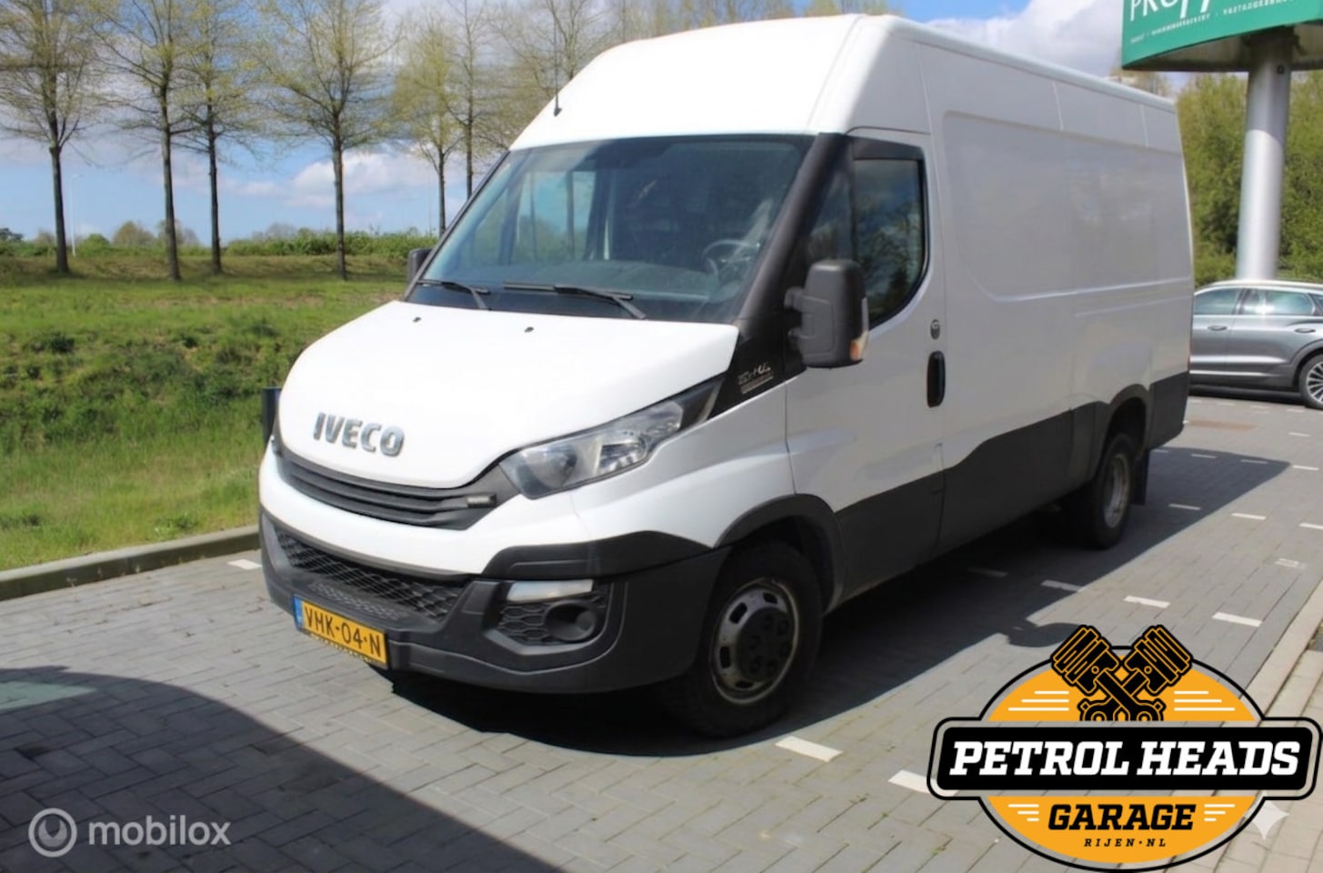 Iveco Daily - 35C14V 2.3 352 H2 AUT.| Dubbel Lucht | 3.5T trekvermogen! - AutoWereld.nl