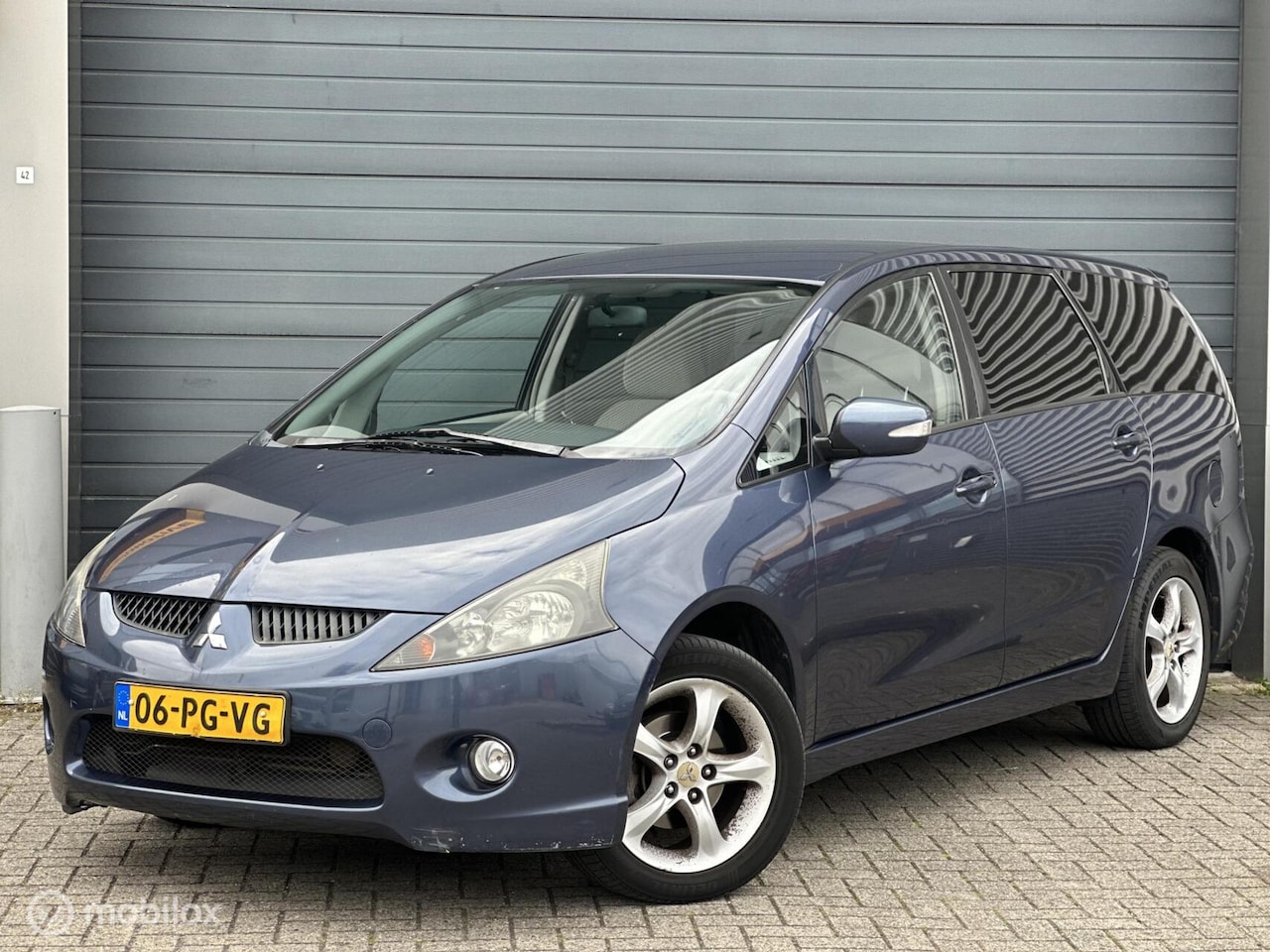 Mitsubishi Grandis - 2.4-16V AUT Intense 6p | Airco | - AutoWereld.nl