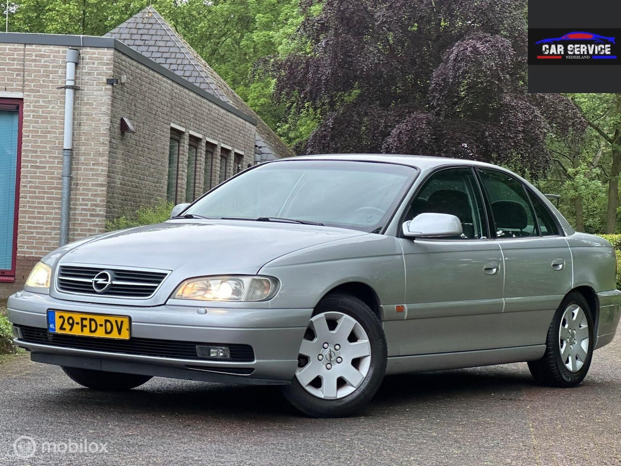 Opel Omega - 2.2i-16V Sport/NAP/1e EIG/LMV/TREKHAAK/AUTOMAAT - AutoWereld.nl