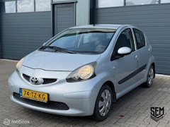 Toyota Aygo - 1.0-12V +