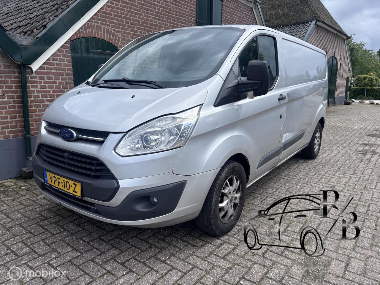 Ford Transit Custom - 310 2.0 TDCI L2H2 Ambiente 310 2.0 TDCI L2H2 Ambiente - AutoWereld.nl