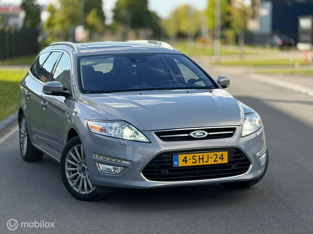 Ford Mondeo Wagon - 1.6 EcoBoost Platinum 1.6 EcoBoost Platinum - AutoWereld.nl