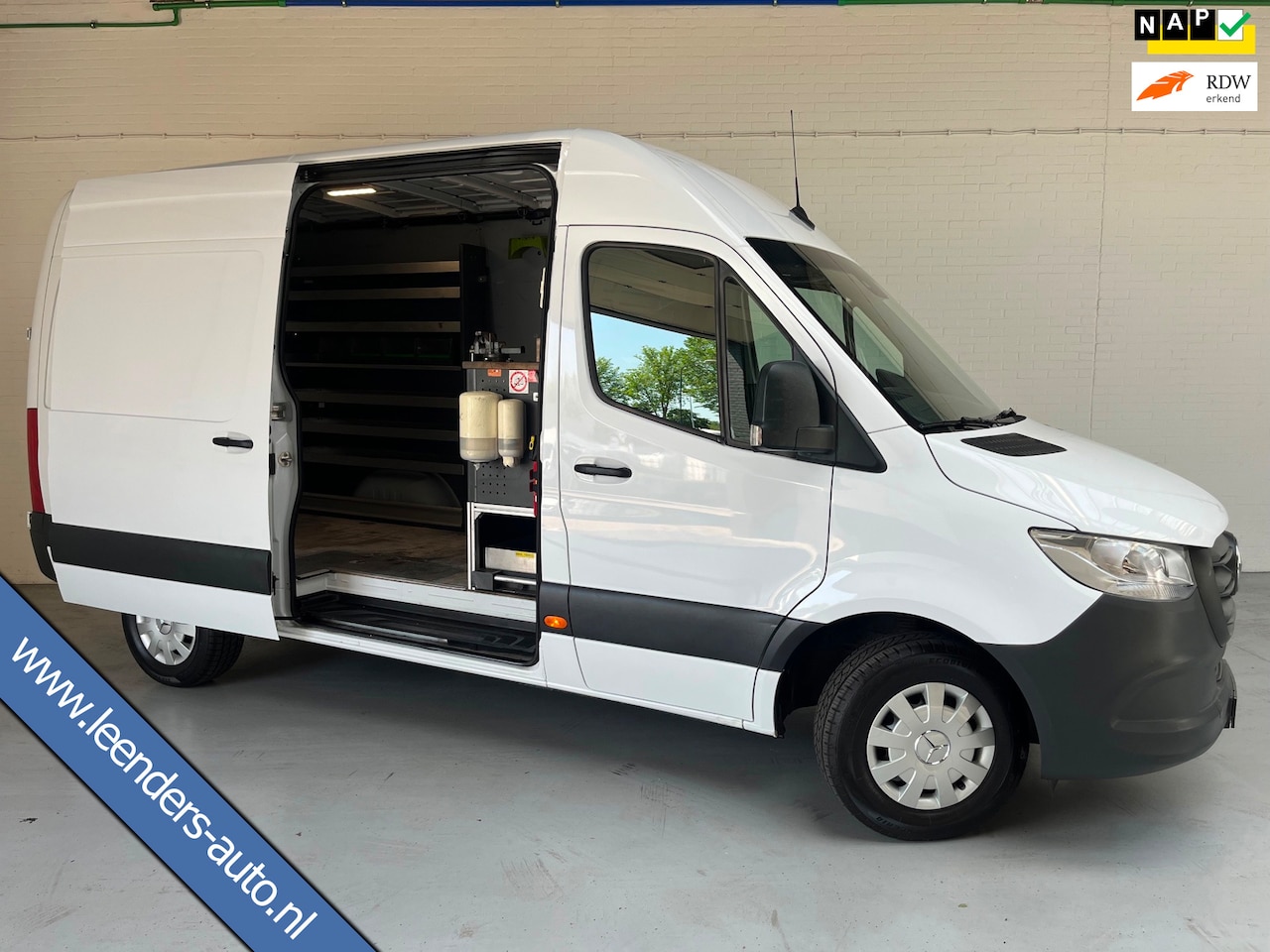 Mercedes-Benz Sprinter - Servicewagen 311 2.2 CDI euro6 L2H2, Inrichting, Omvormer V230, Compressor, Oprijplaat, RI - AutoWereld.nl