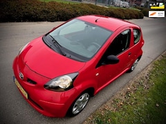 Toyota Aygo - 1.0-12V, tweede eigenaar, nieuwe apk, dealeronderhouden