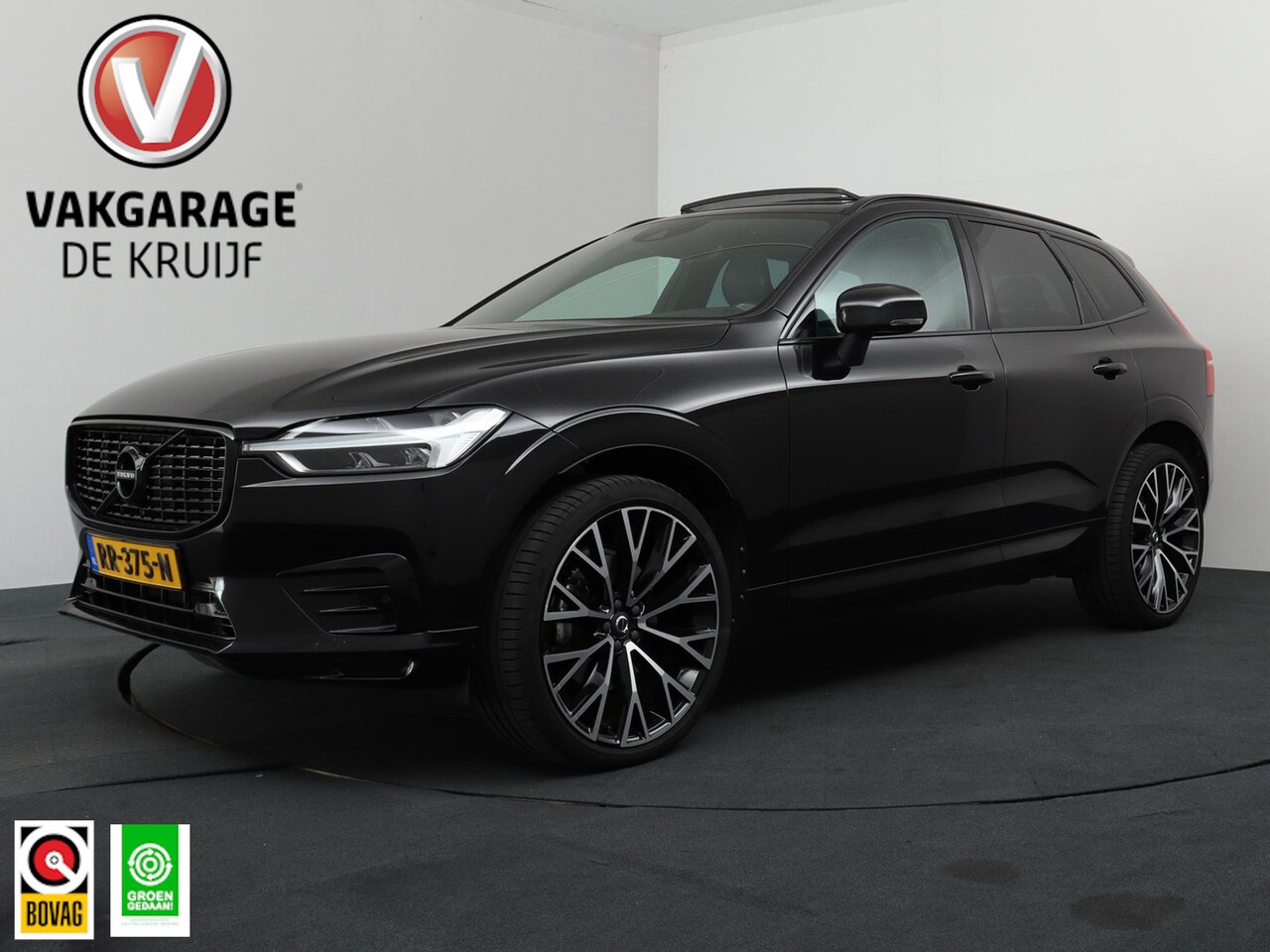 Volvo XC60 - 2.0 D4 AWD R-Design Automaat ACC | Pano | 22" lmv - AutoWereld.nl