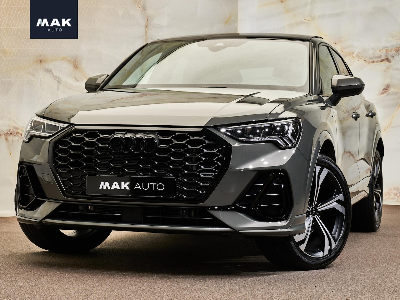 Audi Q3 Sportback - 35 TFSI S Edition 35 TFSI S Edition, pano, ACC, assistentiepakket, leder, keyless, LED, 20", privacy, NP72k - AutoWereld.nl