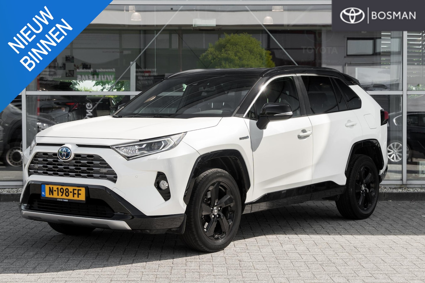 Toyota RAV4 - 2.5 Hybrid AWD Bi-Tone 2.5 Hybrid AWD Bi-Tone - AutoWereld.nl