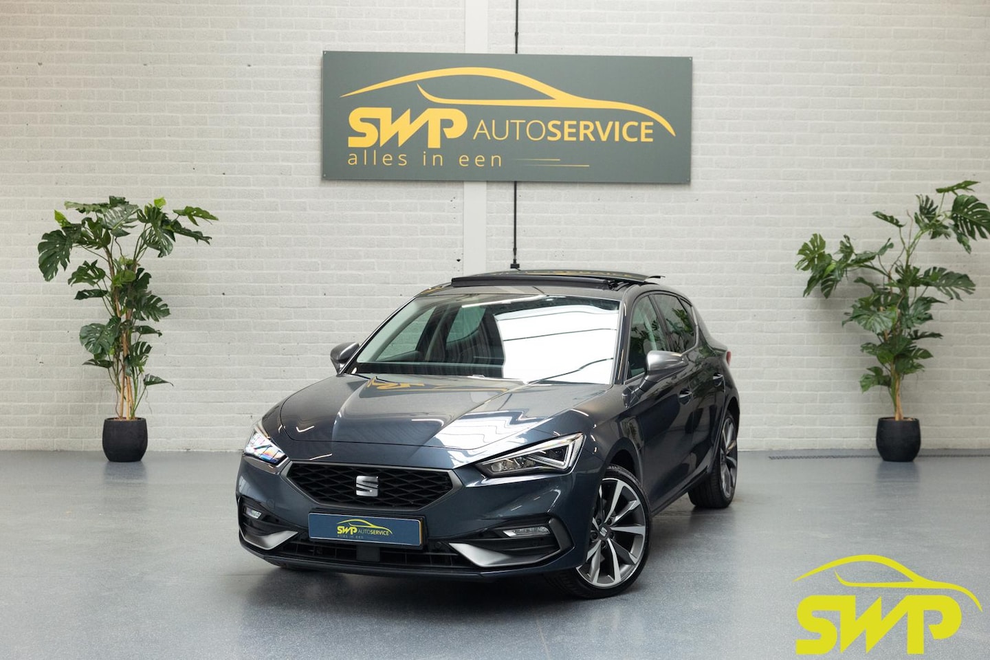 SEAT Leon - 1.4 TSI eHybrid PHEV FR Business Intense | Pano | Navi | Cam | ACC | 18 inch - AutoWereld.nl