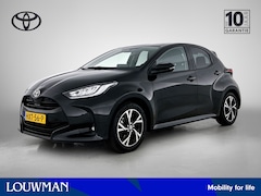 Toyota Yaris - 1.5 Hybrid 115 Dynamic | BTW Voertuig | Stoelverwarming | Dealeronderhouden |