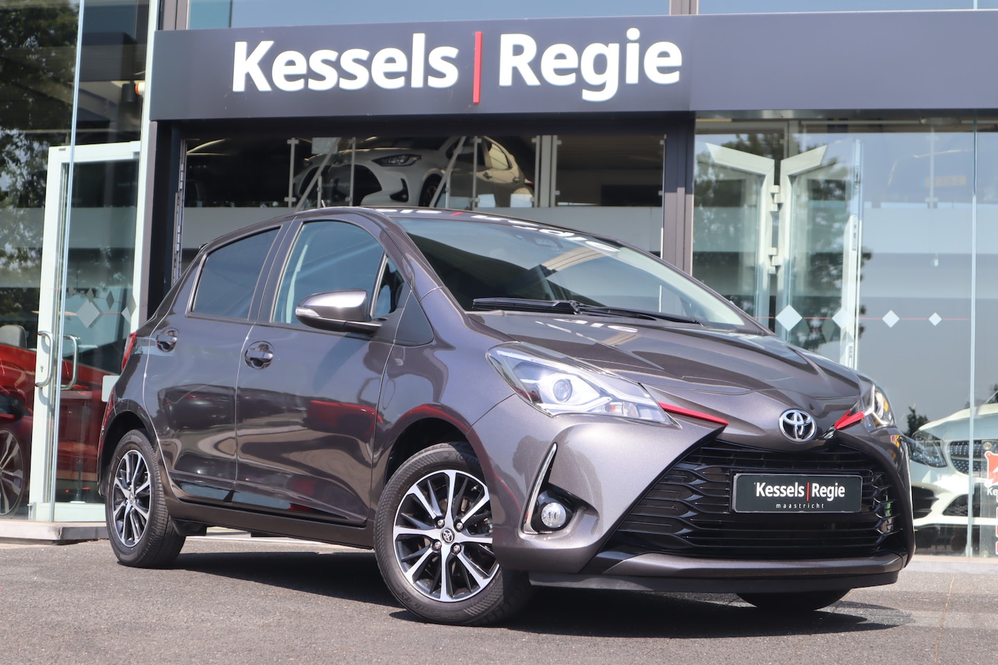 Toyota Yaris - 1.0 VVT-i Design Sport 1.0 VVT-i Design Sport - AutoWereld.nl