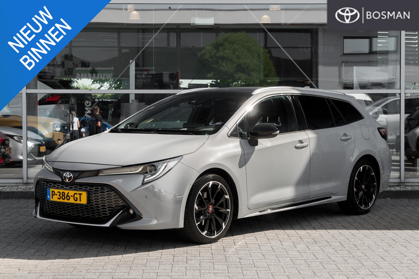 Toyota Corolla Touring Sports - 2.0 Hybrid GR-Sport Plus 2.0 Hybrid GR-Sport Plus - AutoWereld.nl