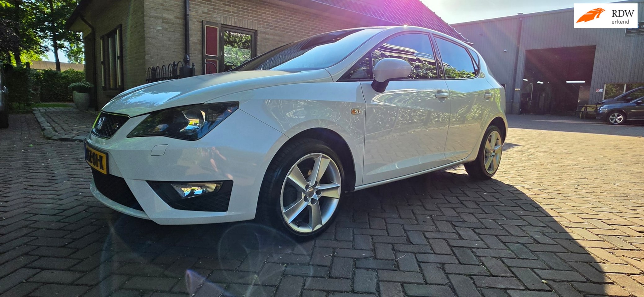 SEAT Ibiza - 1.2 TSI FR * cruise*nw distributie* stoelverw* - AutoWereld.nl