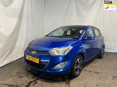 Hyundai i20 - 1.2i i-Motion - Schade