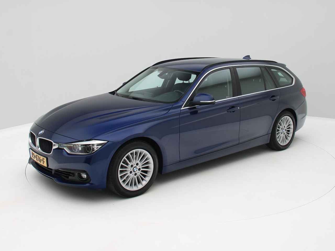 BMW 3-serie Touring - 318i Executive Leder /Trekhaak. - AutoWereld.nl