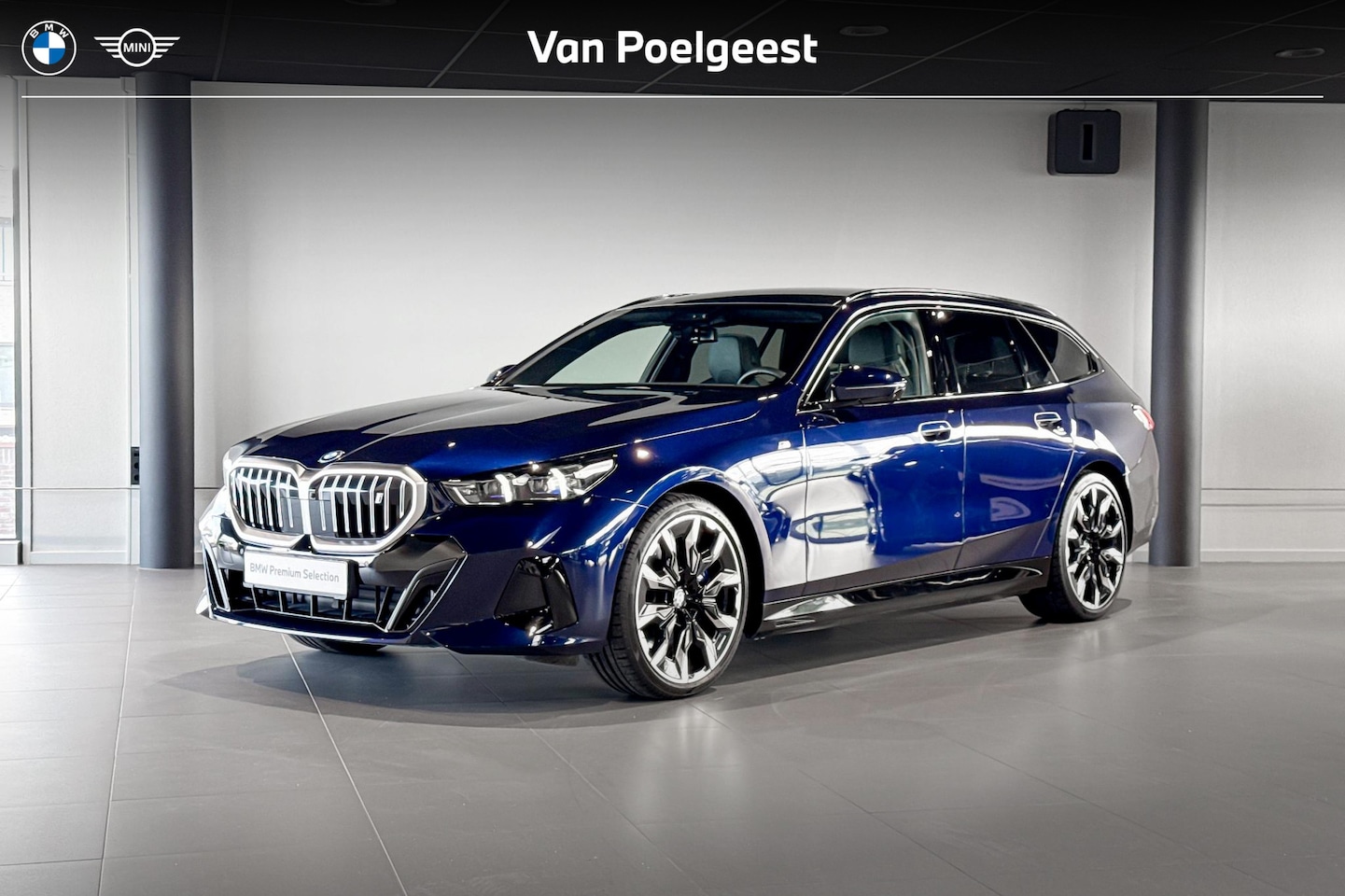 BMW i5 Touring - xDrive40 | M Sport | Glazen Panoramadak | Bowers & Wilkins | Iconic Glow | Trekhaak | - AutoWereld.nl