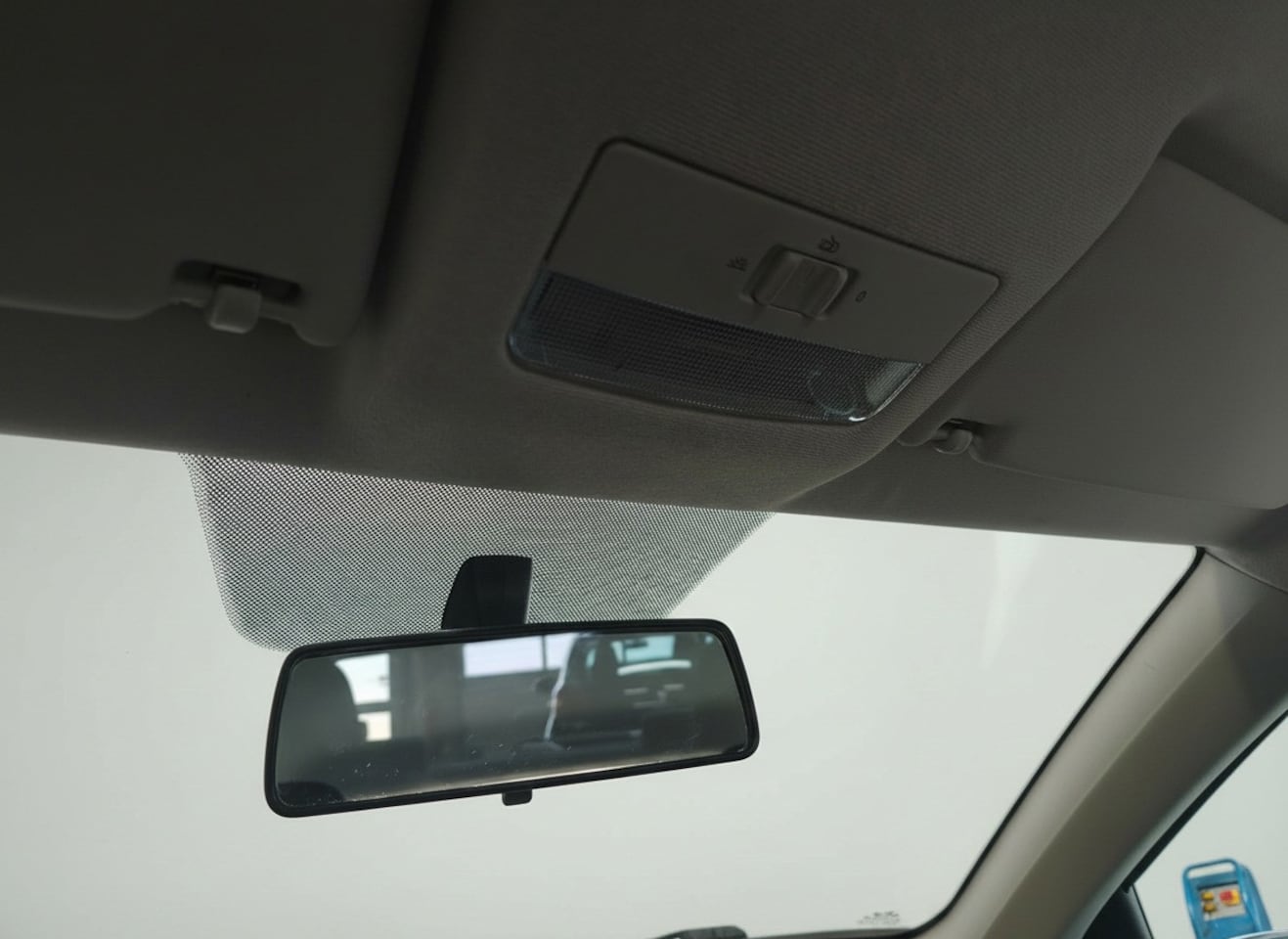 Volkswagen Up! - 1.0 high up! Airco, Navigatie, Bluetooth, 1e eigenaar. NW APK