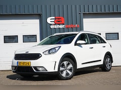 Kia Niro - 1.6 GDi Hybrid DynamicLine | TREKHAAK | DEALERONDERHOUDEN | CAMERA | ECC |CARPLAY |