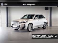 BMW iX1 - eDrive20 67 kWh | M Sport Pro | Glazen Panoramadak | Stoelverwarming | Harman Kardon | Tre