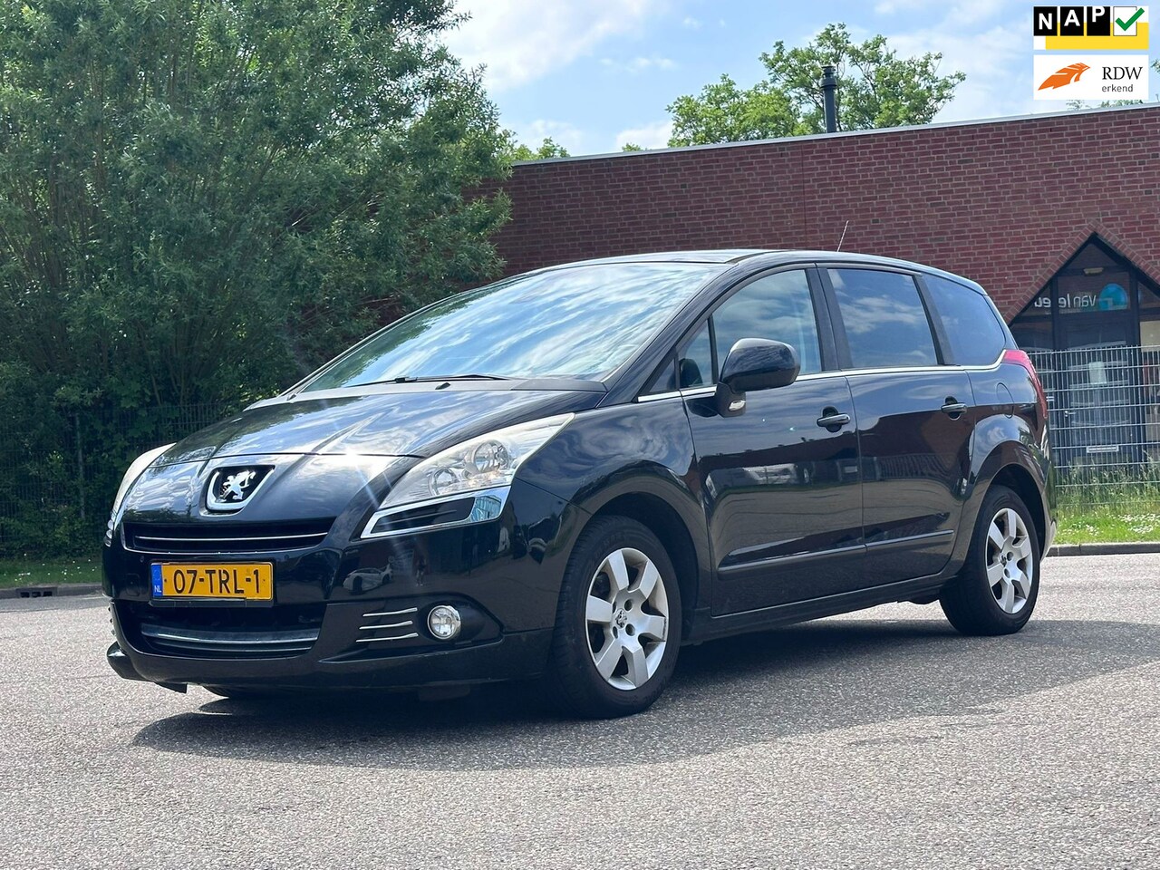 Peugeot 5008 - 1.6 VTi Blue Lease 7p. Panoramadak*Navigatie*Trekhaak*Cruise*Clima*NAP*LM velgen*Parkeerse - AutoWereld.nl