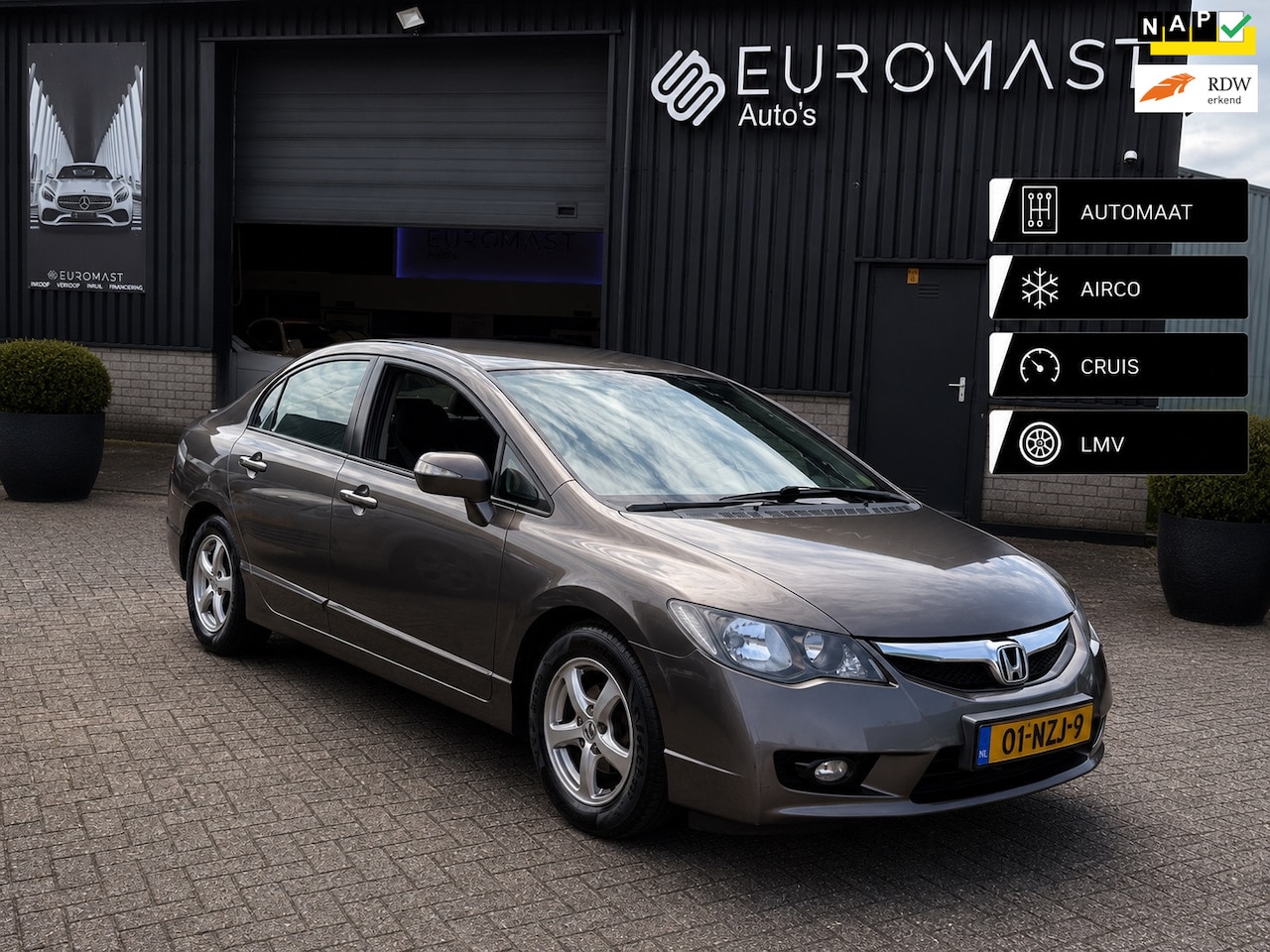 Honda Civic - 1.3 Hybrid Elegance Airco Cruise Pdc Nieuwe Apk - AutoWereld.nl