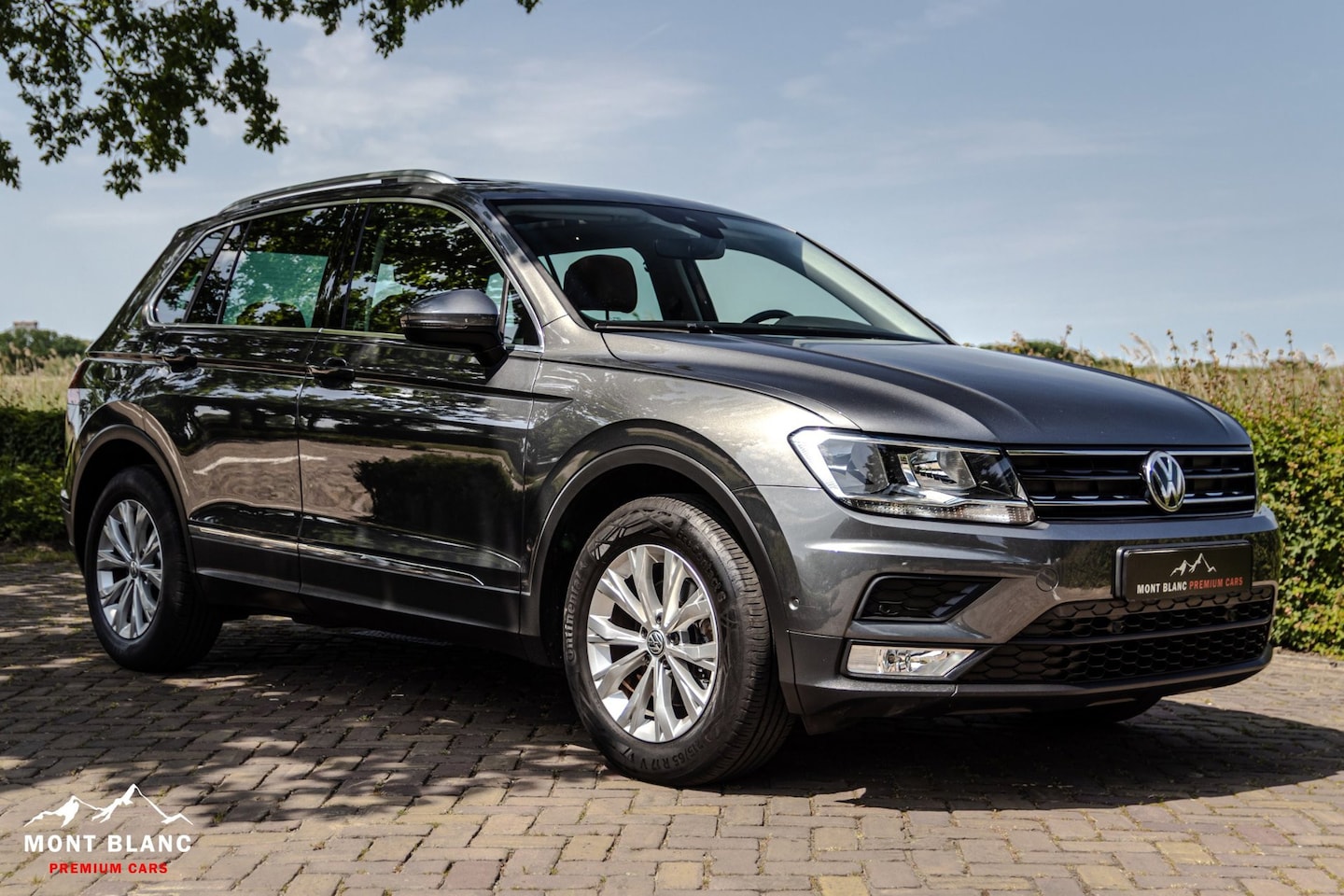 Volkswagen Tiguan - 1.4 TSI ACT|Panorama|Adapt.|Trekh.|Massage| - AutoWereld.nl