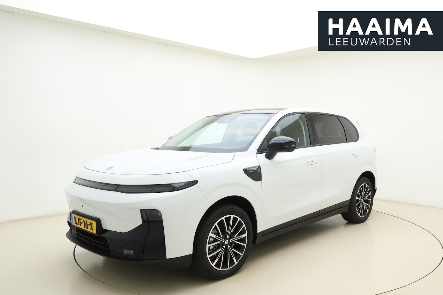 Leapmotor B10 - Design ProMax 67.1 kWh Wltp 434km | 750kg trekgewicht | Stoel en stuur verwarming/verkoeli - AutoWereld.nl