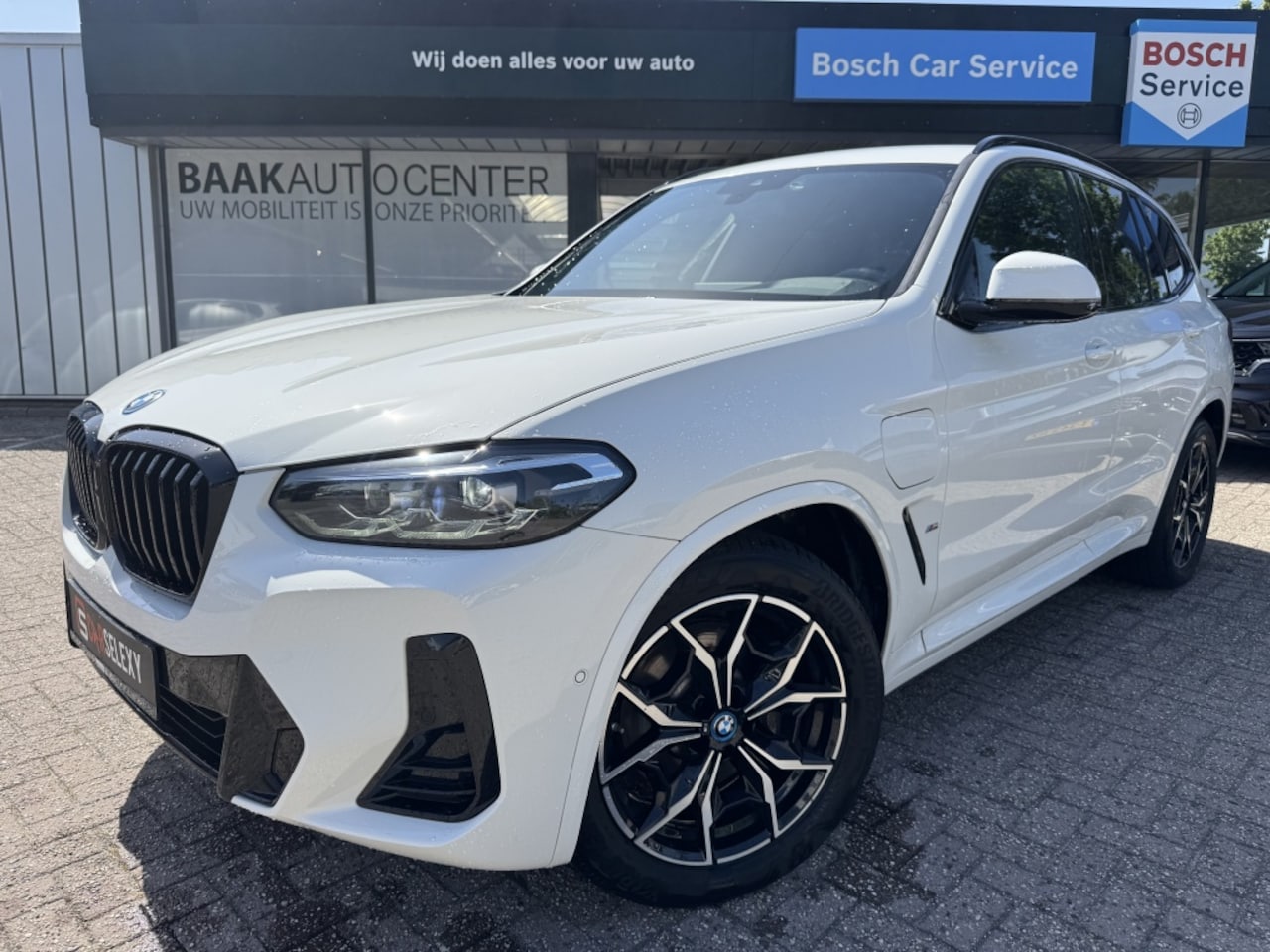 BMW X3 - xDrive30e M Sport | 292PK | Leer | Camera - AutoWereld.nl