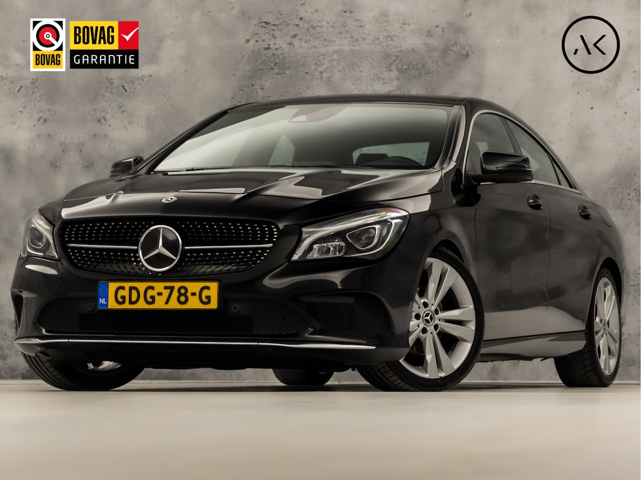 Mercedes-Benz CLA-Klasse - 180 Sport Automaat (GROOT NAVI, ZWART HEMEL, LEDER, STOELVERWARMING, ADAPTIVE CRUISE, SPOR - AutoWereld.nl