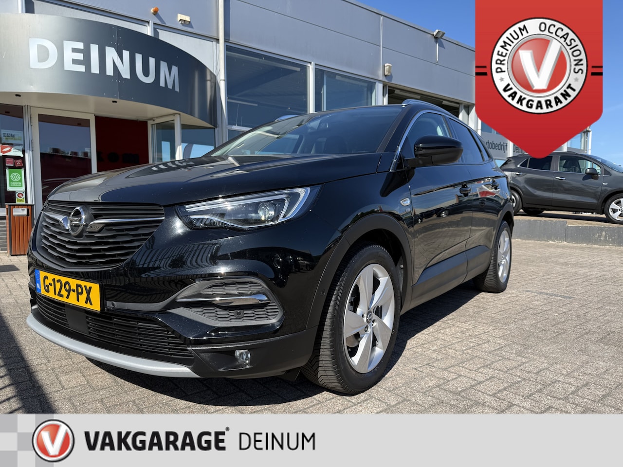 Opel Grandland X - 1.2 Turbo 120 Jaar Edition AUTOMAAT..!! Comf.intr, Camera, Trekhaak, Stoel+stuurverw, etc. - AutoWereld.nl