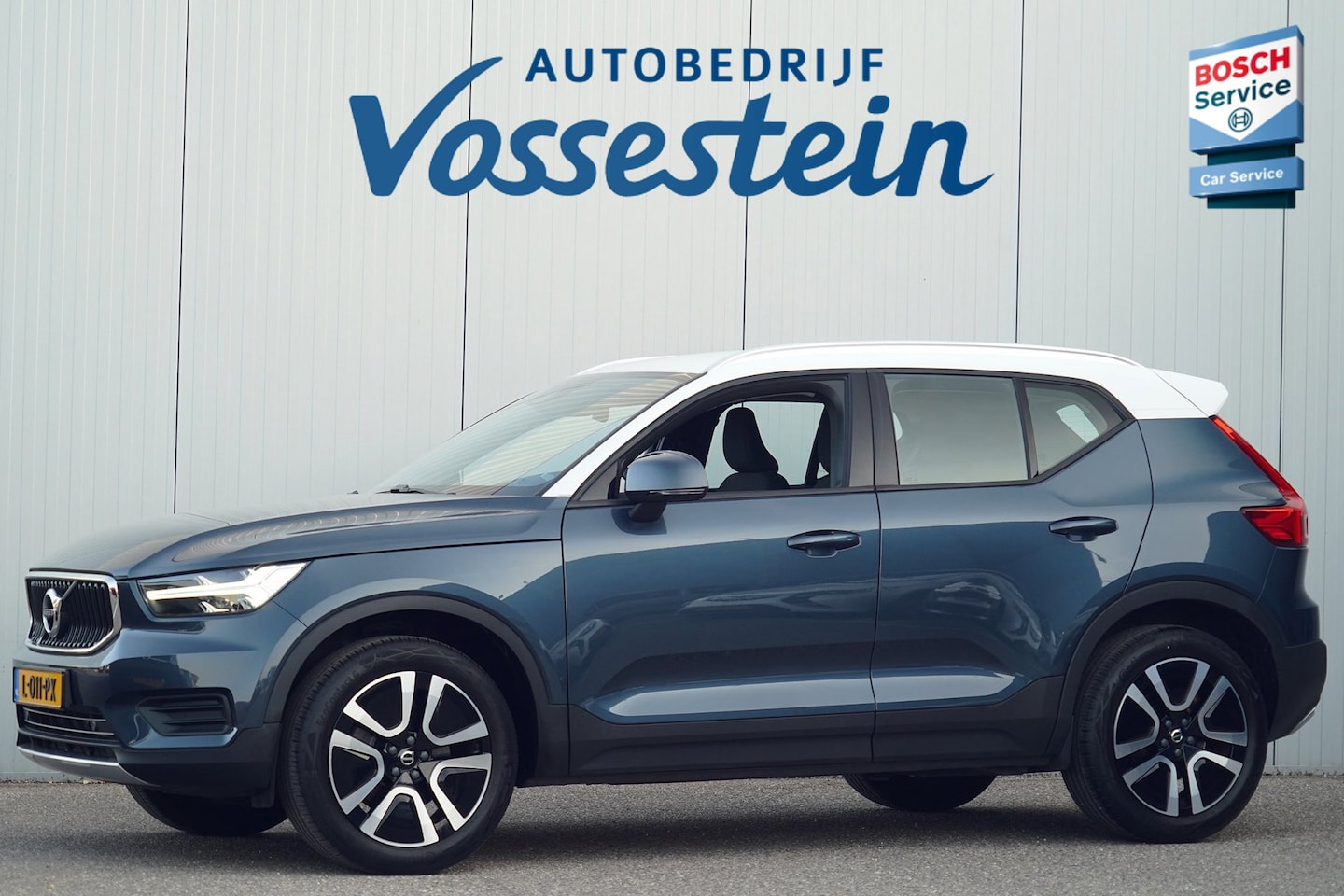 Volvo XC40 - 1.5 T2 Momentum / NL-Auto / 22dkm NAP / Elek. Trekhaak / Camera / Navigatie / DAB / Climat - AutoWereld.nl