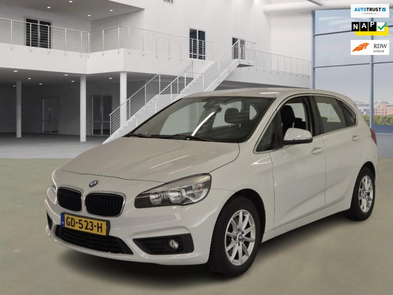 BMW 2-serie Active Tourer - 218i Essential / NL prijs 6801 / Auto rijdt prima - AutoWereld.nl