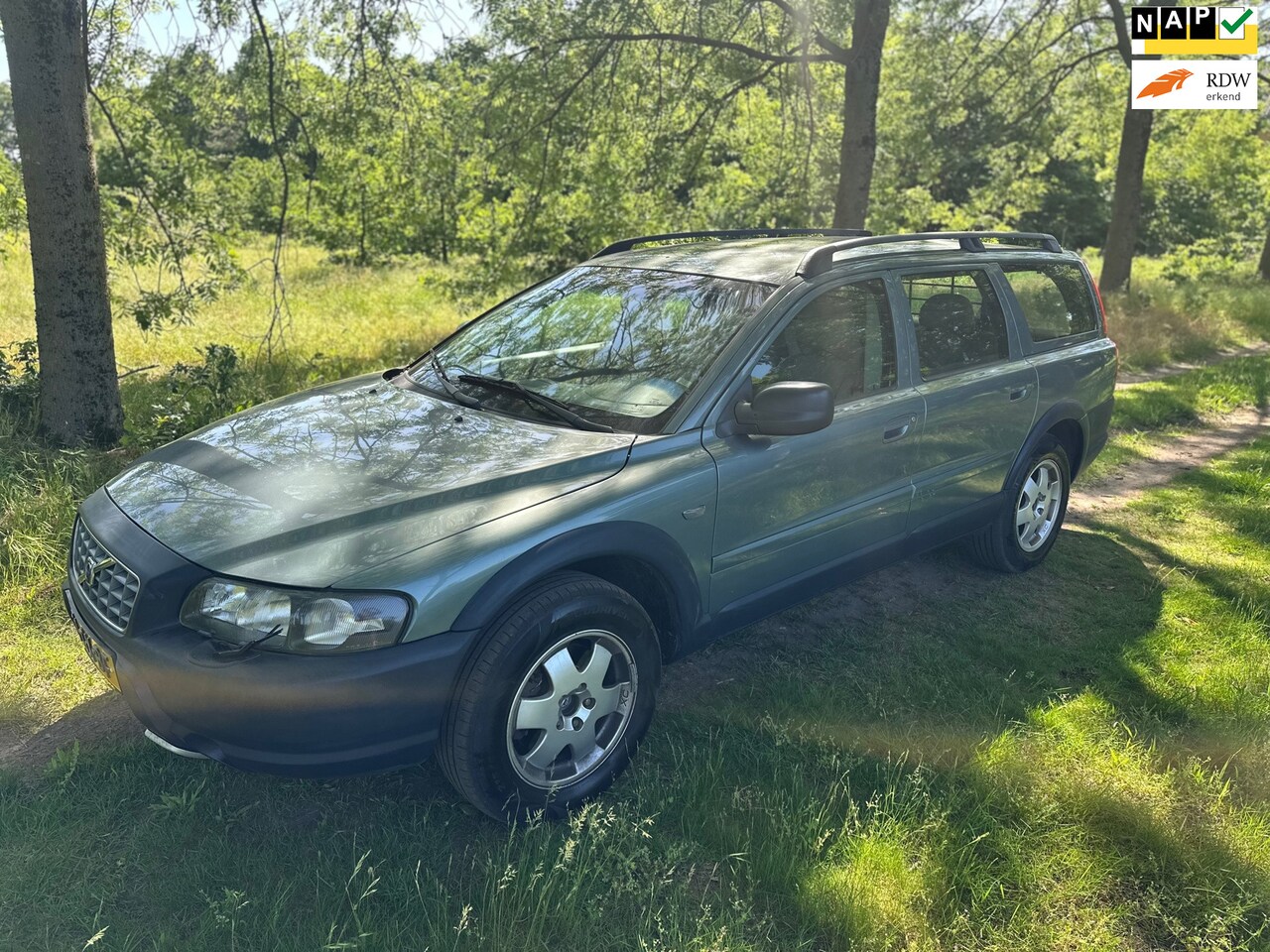 Volvo V70 Cross Country - 2.4 T Comfort Line APK 06-02-2027 - AutoWereld.nl