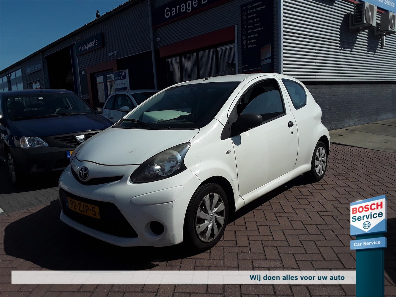 Toyota Aygo - 1.0 VVT-i 3D Comfort - AutoWereld.nl