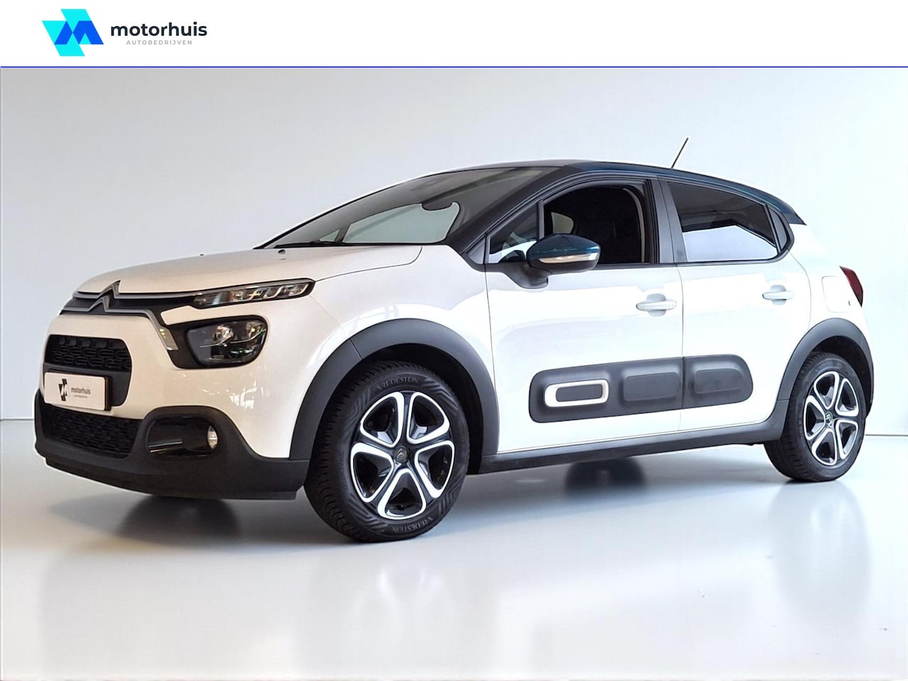 Citroën C3 - 1.2 PureTech 82pk S&amp;S Feel NAVI APPLE CARPLAY CAMERA PDC {uitgelichte-opties} - AutoWereld.nl