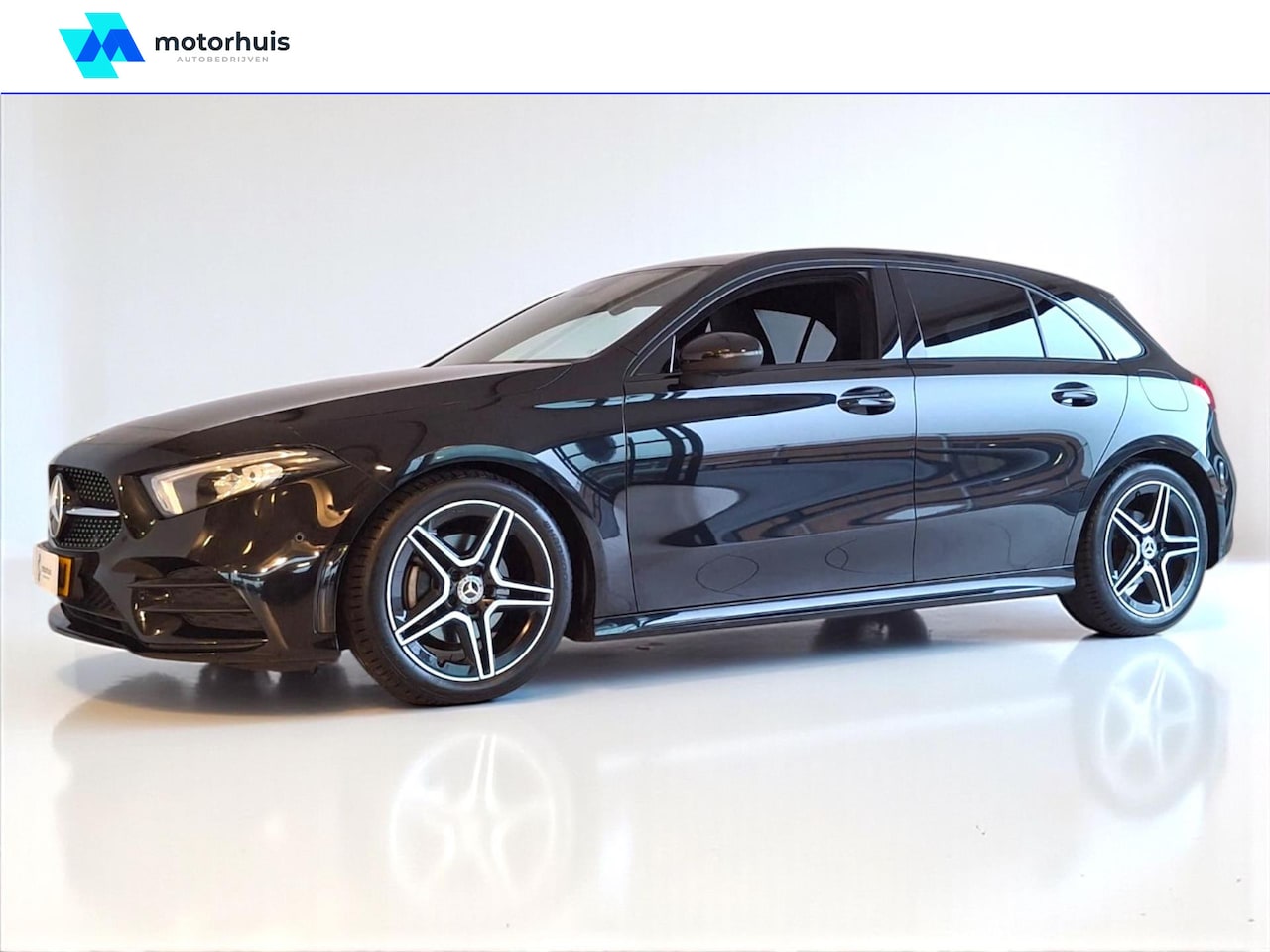 Mercedes-Benz A-klasse - A 180 d 116pk 7G-DCT Business Solution AMG AUTOMAAT NAVI CAMERA LED APPLE CARPLAY {uitgeli - AutoWereld.nl
