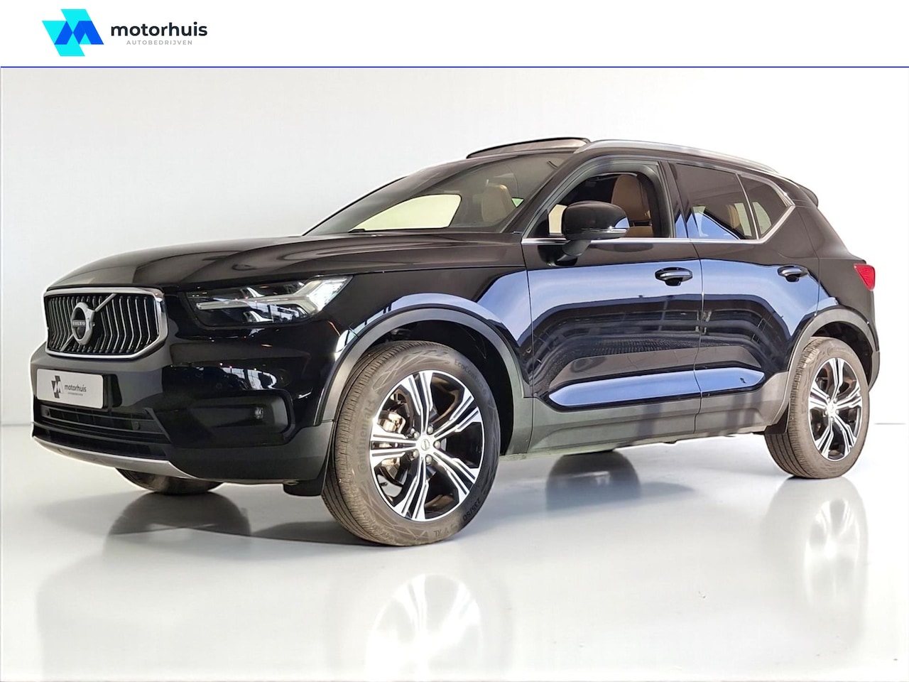 Volvo XC40 - T3 163pk Geartronic Inscription HARMAN KARDON LED PANO TREKHAAK {uitgelichte-opties} - AutoWereld.nl
