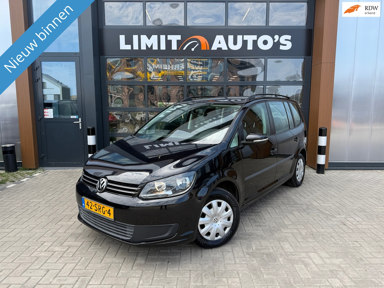 Volkswagen Touran - 1.2 TSI Trendline BlueMotion Climate/Cruise/Navi/Pdc/El.ramen/Trekhaak/Nap/Apk - AutoWereld.nl