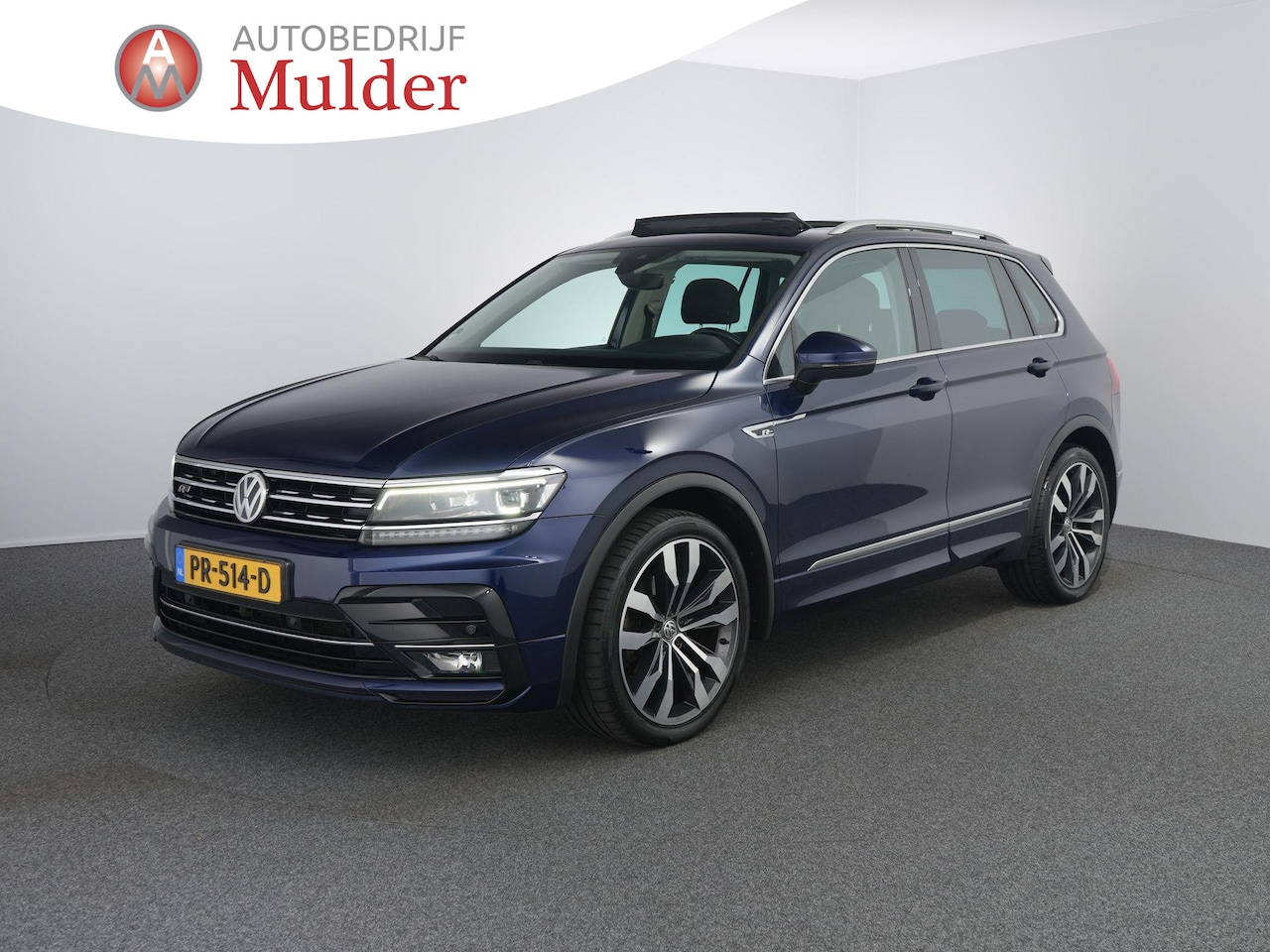 Volkswagen Tiguan - 1.4 TSI ACT Highline | Pano | Zwenkhaak | ACC | Winterpakket | - AutoWereld.nl