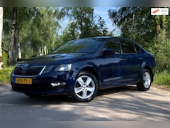 Skoda Octavia - 1.5 TSI Greentech Style Business , stoelverwarming