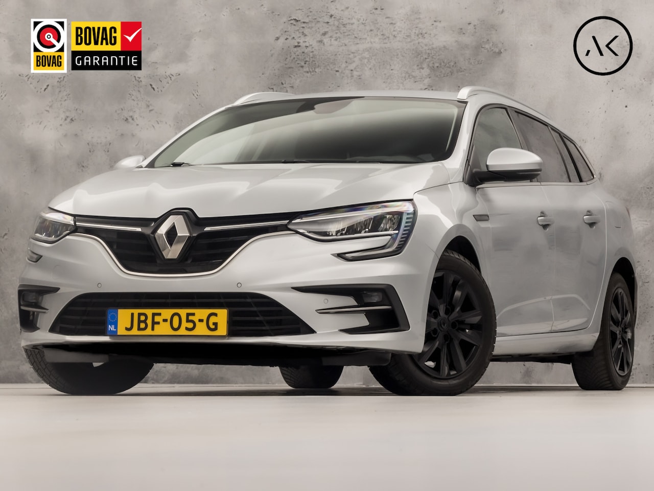 Renault Mégane E-Tech - Estate 1.6 Plug-In Hybrid Sport 160Pk Automaat (VIRTUAL COCKPIT, APPLE CARPLAY, GROOT NAVI - AutoWereld.nl