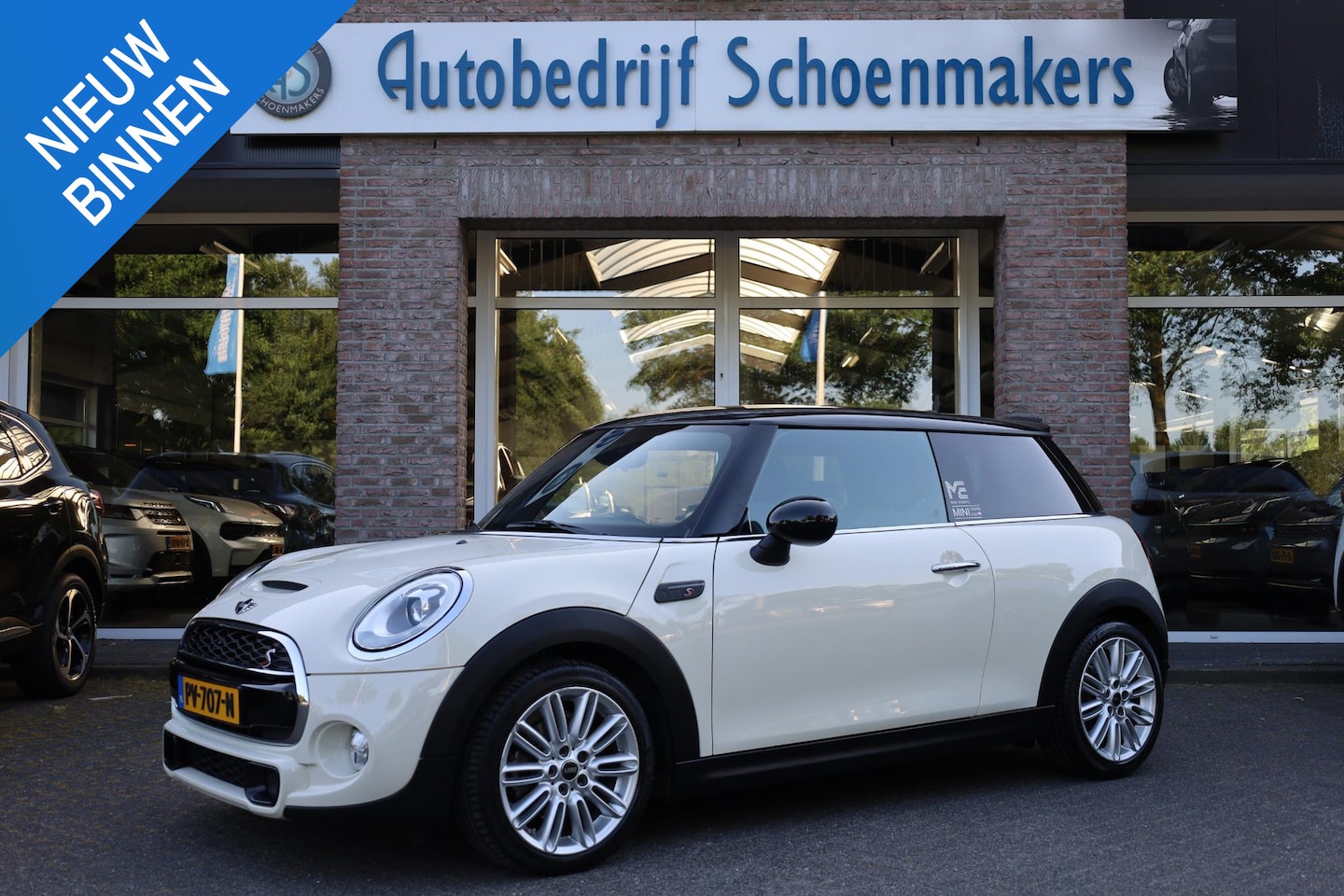MINI Cooper S - 3-Deurs 2.0 Chili LEER SFEERVERLICHTING RUIT+STOELVERWARMING UNION-JACK STUURFLIPPERS CRUI - AutoWereld.nl
