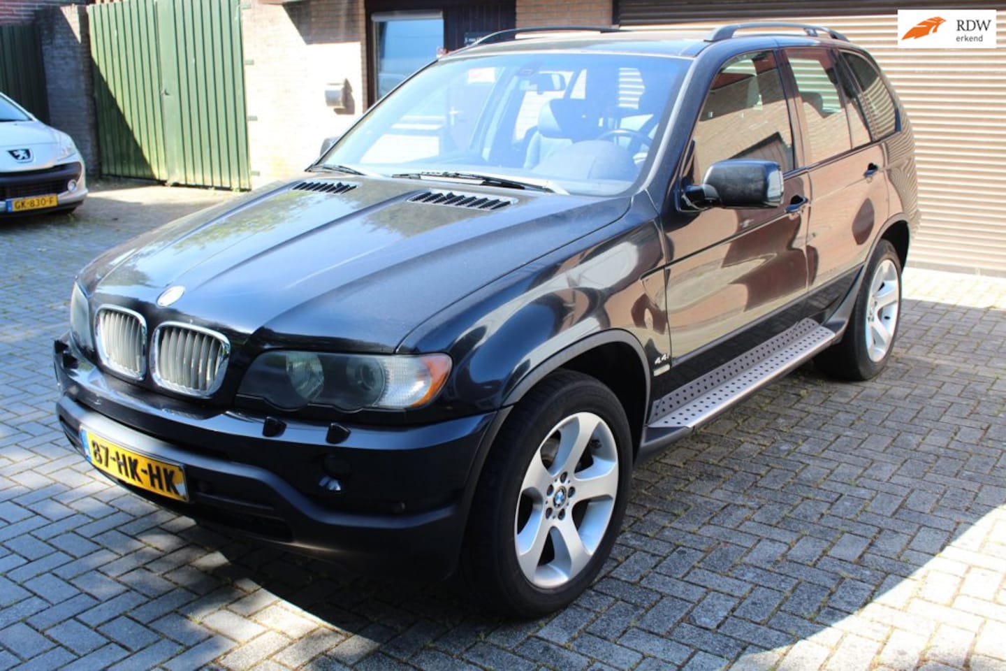 BMW X5 - 4.4i Executive -- 25 JAAR OUD -- - AutoWereld.nl
