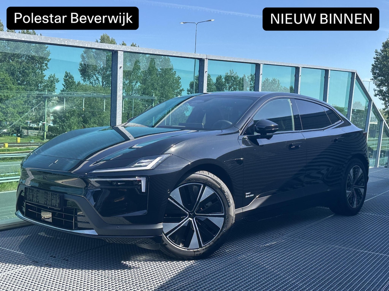 Polestar 4 - Long Range Single motor Prime 100 kWh / Pano. dak / Elek. verstelbare stoelen / Stoel+stuu - AutoWereld.nl