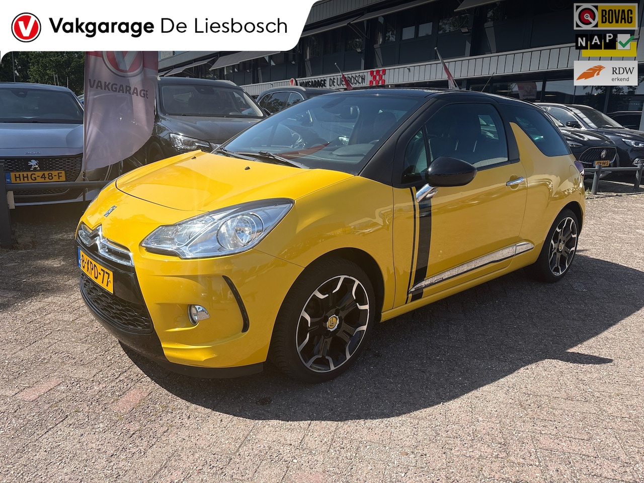 Citroën DS3 - 1.2 VTi So Chic/leer/navi/stoel verwarming/clima/cruisec/boeken - AutoWereld.nl